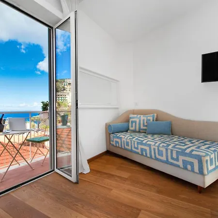 Appartement Sorrentovibes - Luxury Sea View & Jacuzzi In Centre Sorrente