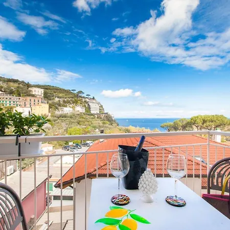 Sorrentovibes - Luxury Sea View & Jacuzzi In Centre Appartement Sorrente