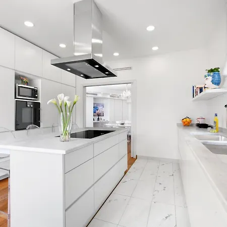 Sorrentovibes - Luxury Sea View & Jacuzzi In Centre Sorrente