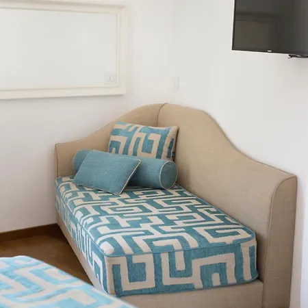 Sorrentovibes - Luxury Sea View & Jacuzzi In Centre Sorrente