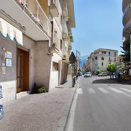 Sorrentovibes - Luxury Sea View & Jacuzzi In Centre Appartement Sorrente